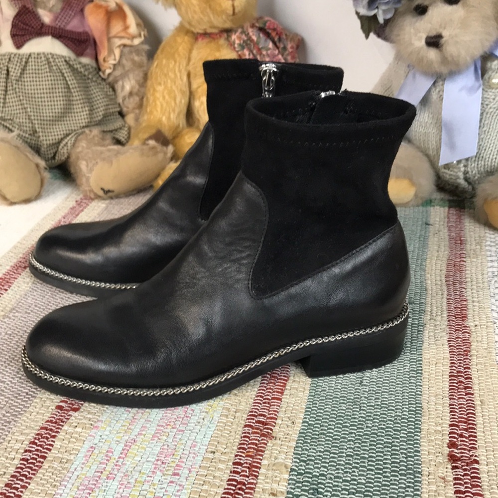 Briwns The Wishbone Colkection Black Leather & Suede Ankle Boots